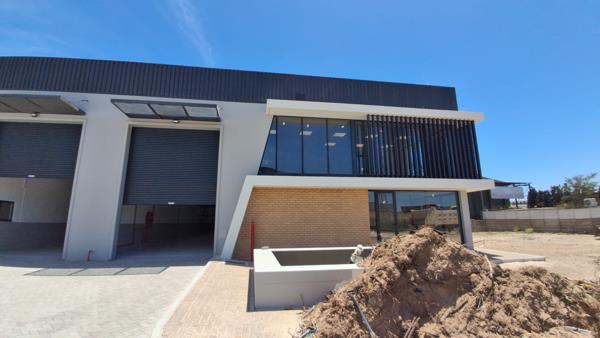 654  m² Industrial space