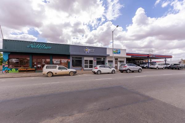 1 000  m² Commercial space