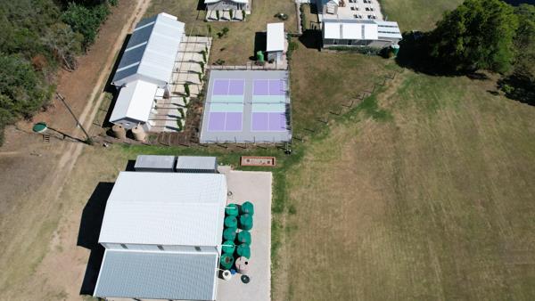 675  m² Commercial space