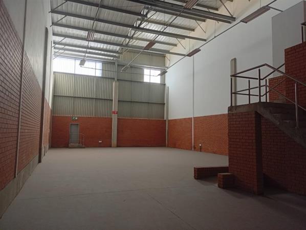 344  m² Commercial space