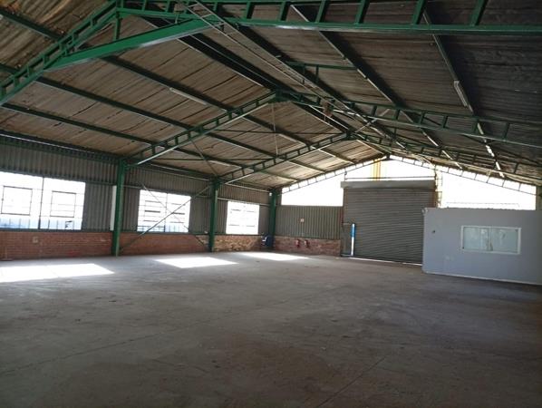 590  m² Industrial space