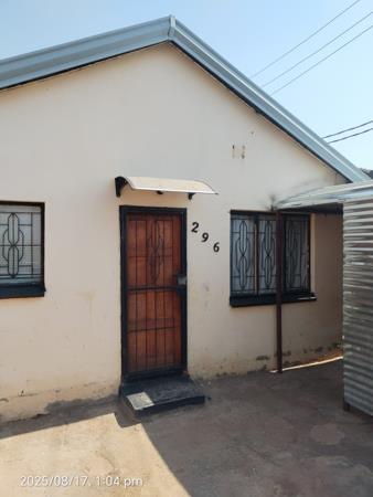 2 Bedroom House