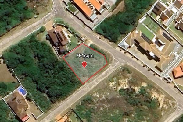 781 m² Land