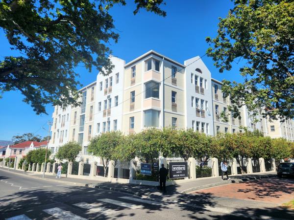 437  m² Commercial space