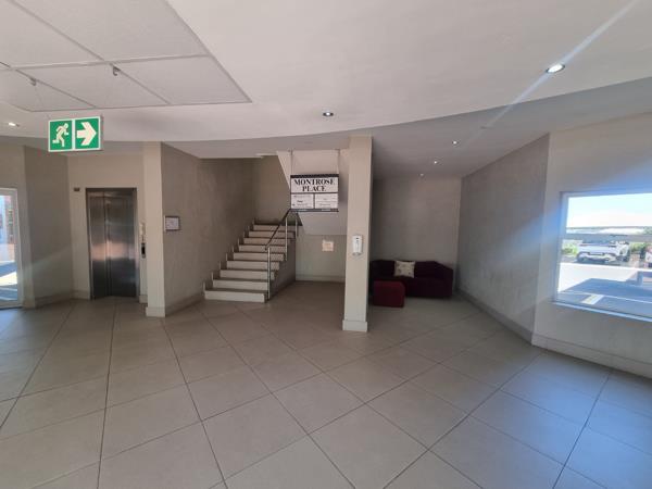 192  m² Office Space