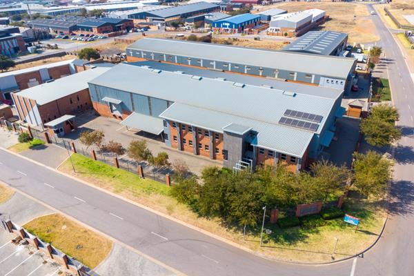 2 051  m² Industrial space