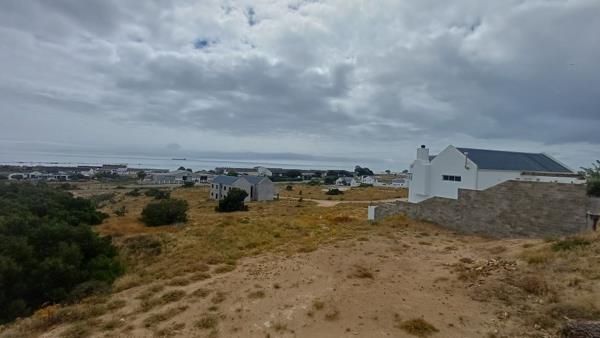 542 m² Land