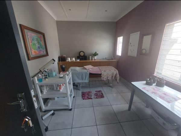 30  m² Office Space