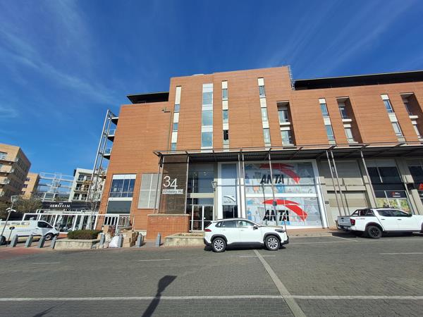 198  m² Commercial space