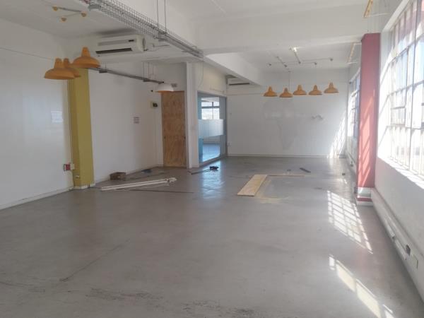 141  m² Office Space