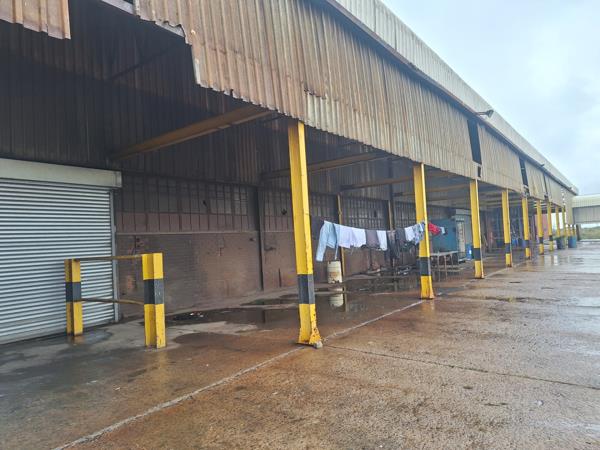 9 962  m² Industrial space