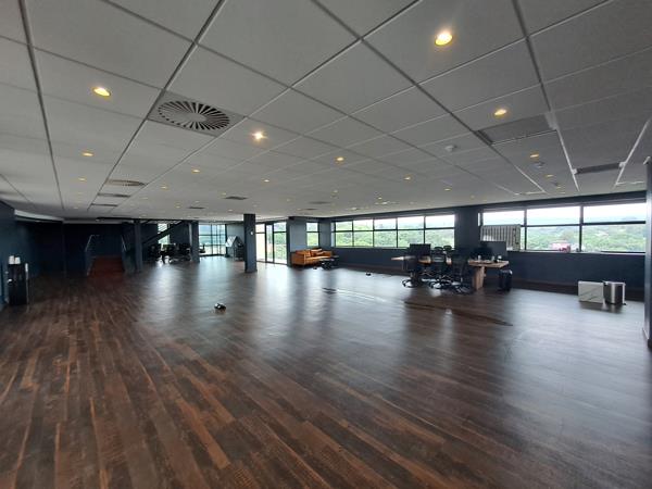 368  m² Commercial space