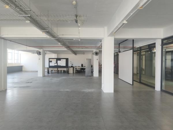 306  m² Office Space