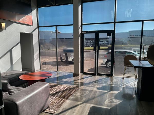 400  m² Office Space