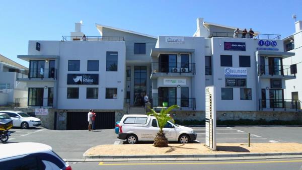 151  m² Office Space