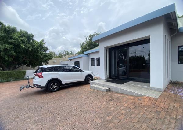 225  m² Commercial space