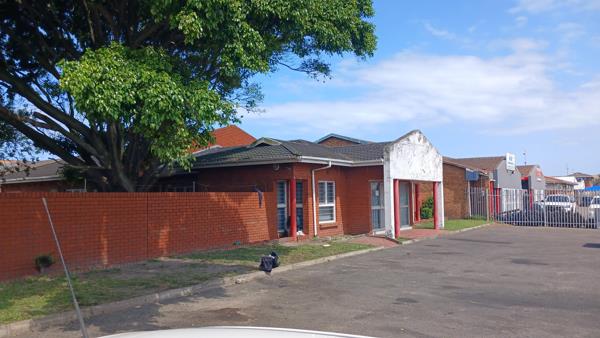 700  m² Commercial space