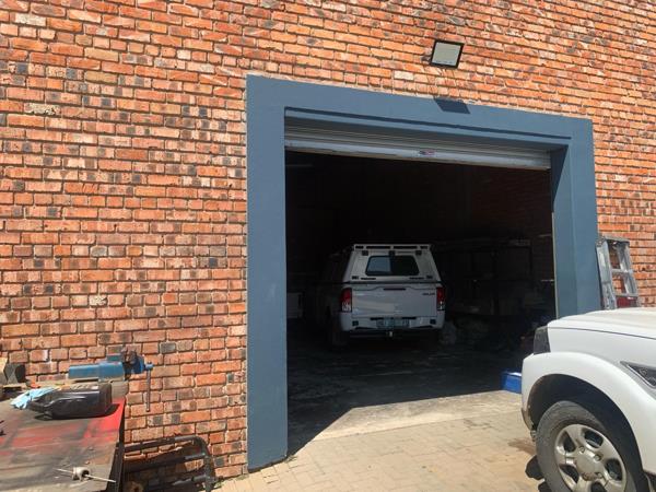 234  m² Commercial space