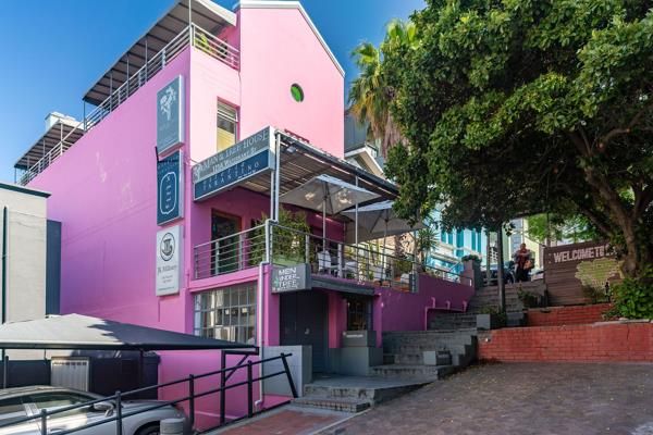 346  m² Commercial space