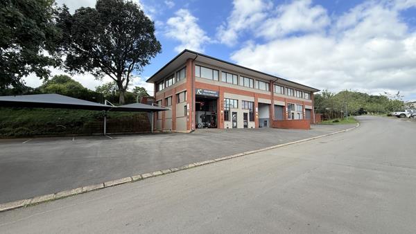 104  m² Commercial space