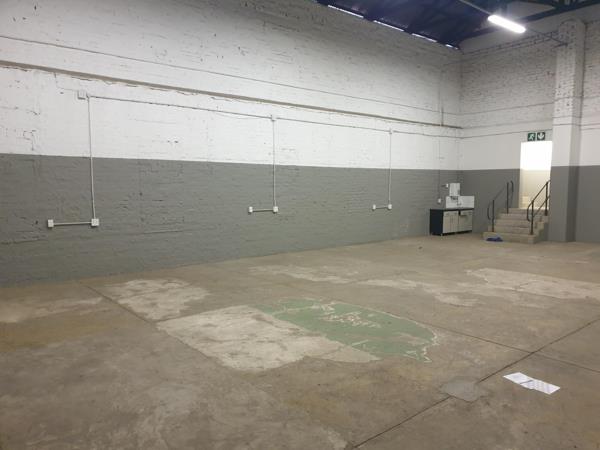 2 398  m² Industrial space