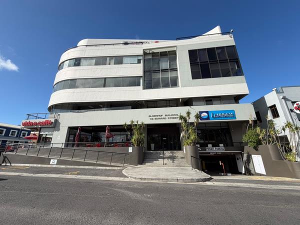 562 m² Commercial space