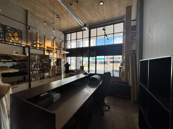 170  m² Commercial space