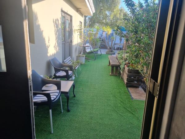 1 Bedroom Garden Cottage