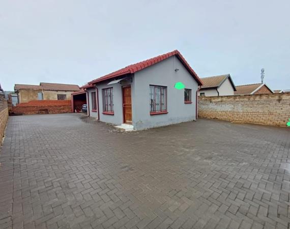 2 Bedroom House