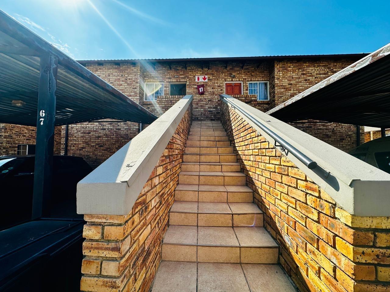 2 Bedroom Townhouse in Southcrest