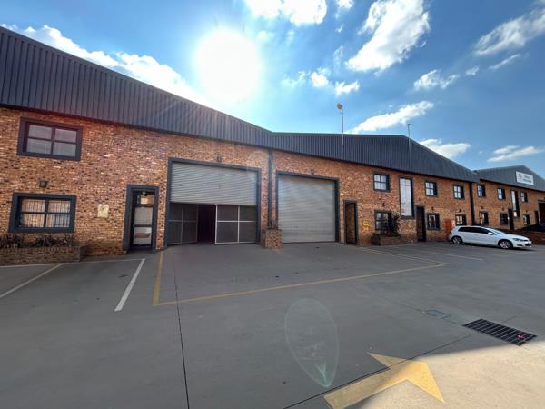 945  m² Industrial space