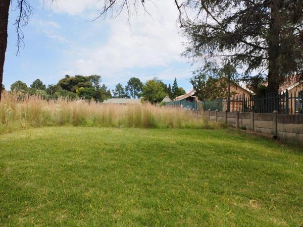 1 986 m² Land