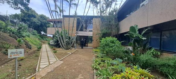 450  m² Commercial space