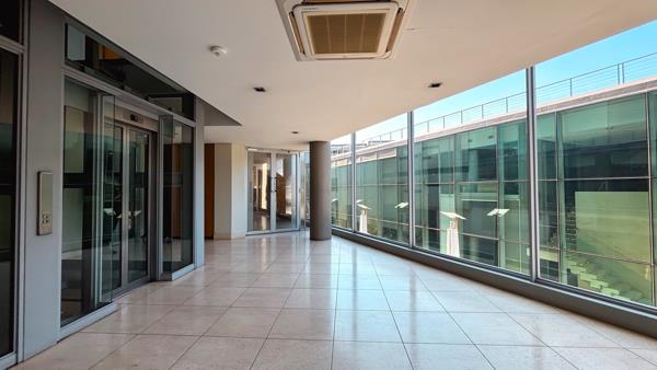 208 m² Commercial space
