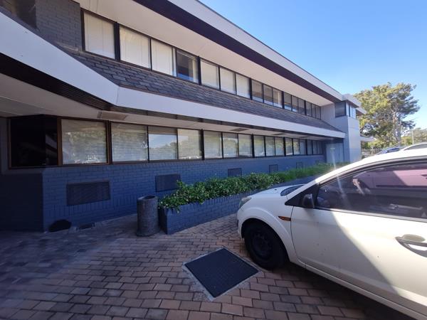 295  m² Office Space