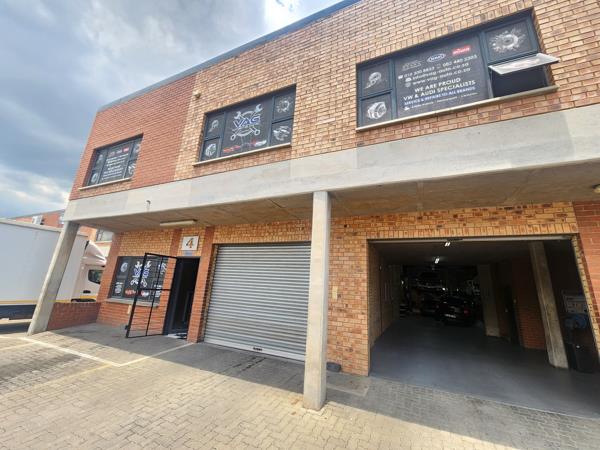 308  m² Industrial space