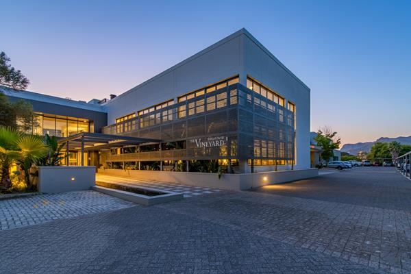 397  m² Office Space