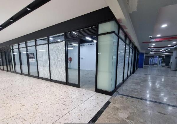 62  m² Commercial space