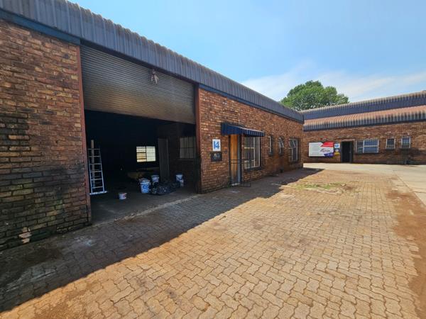 225  m² Industrial space
