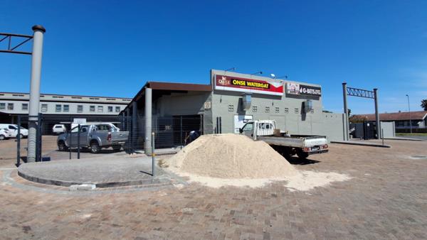 155  m² Commercial space