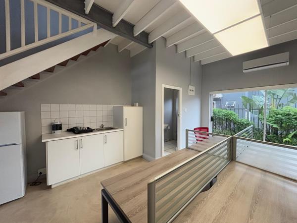 83  m² Commercial space