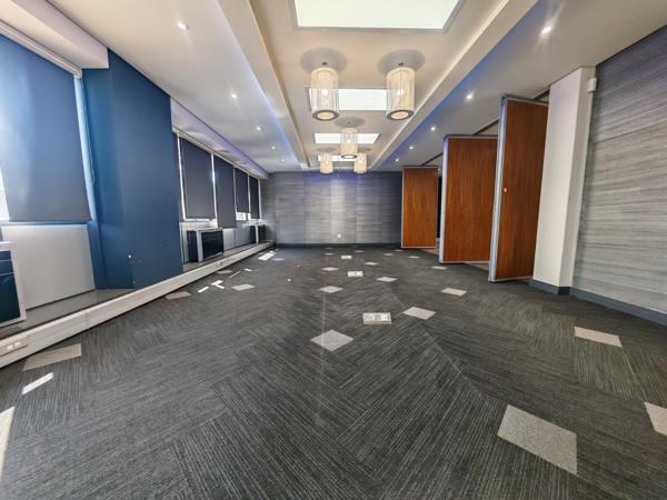 550  m² Commercial space