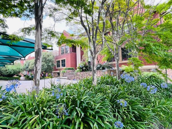 112  m² Commercial space