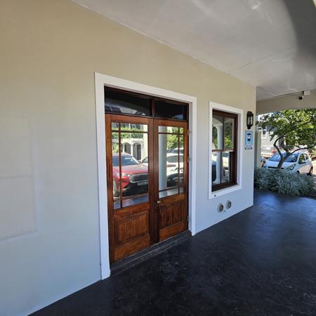 51  m² Commercial space