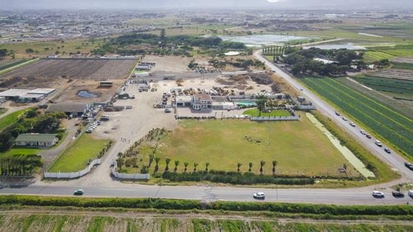 39 240 ha Farm