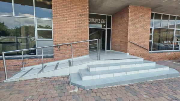 142 m² Commercial space