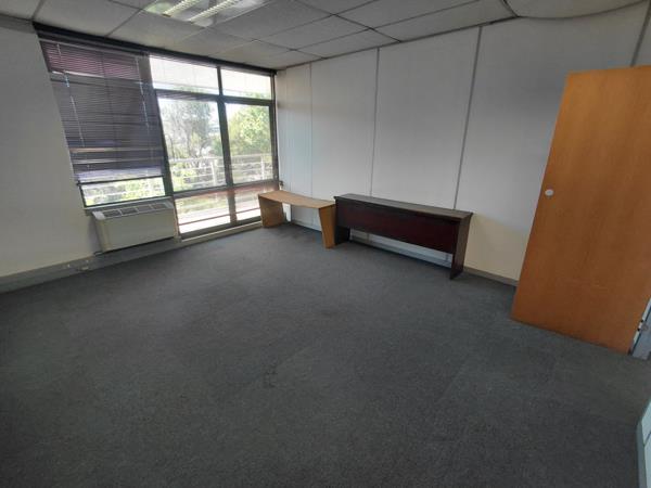 121  m² Commercial space