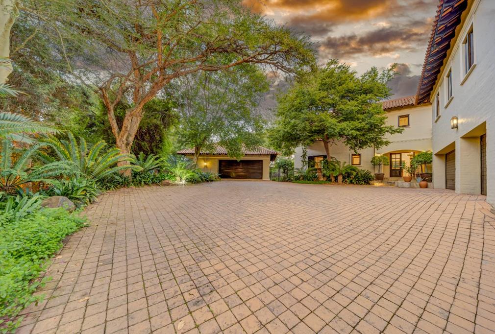 5 Bedroom House
