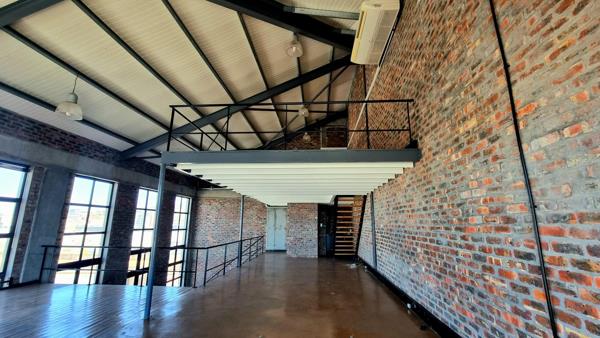 256  m² Commercial space