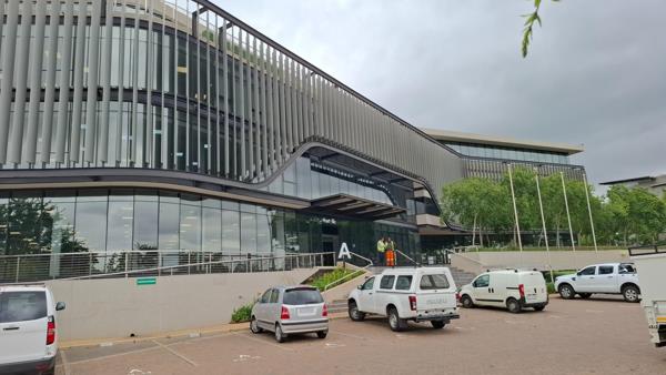 747  m² Office Space